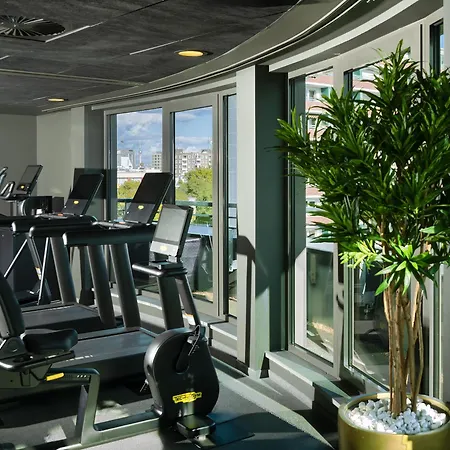 Sana Hotel 4*